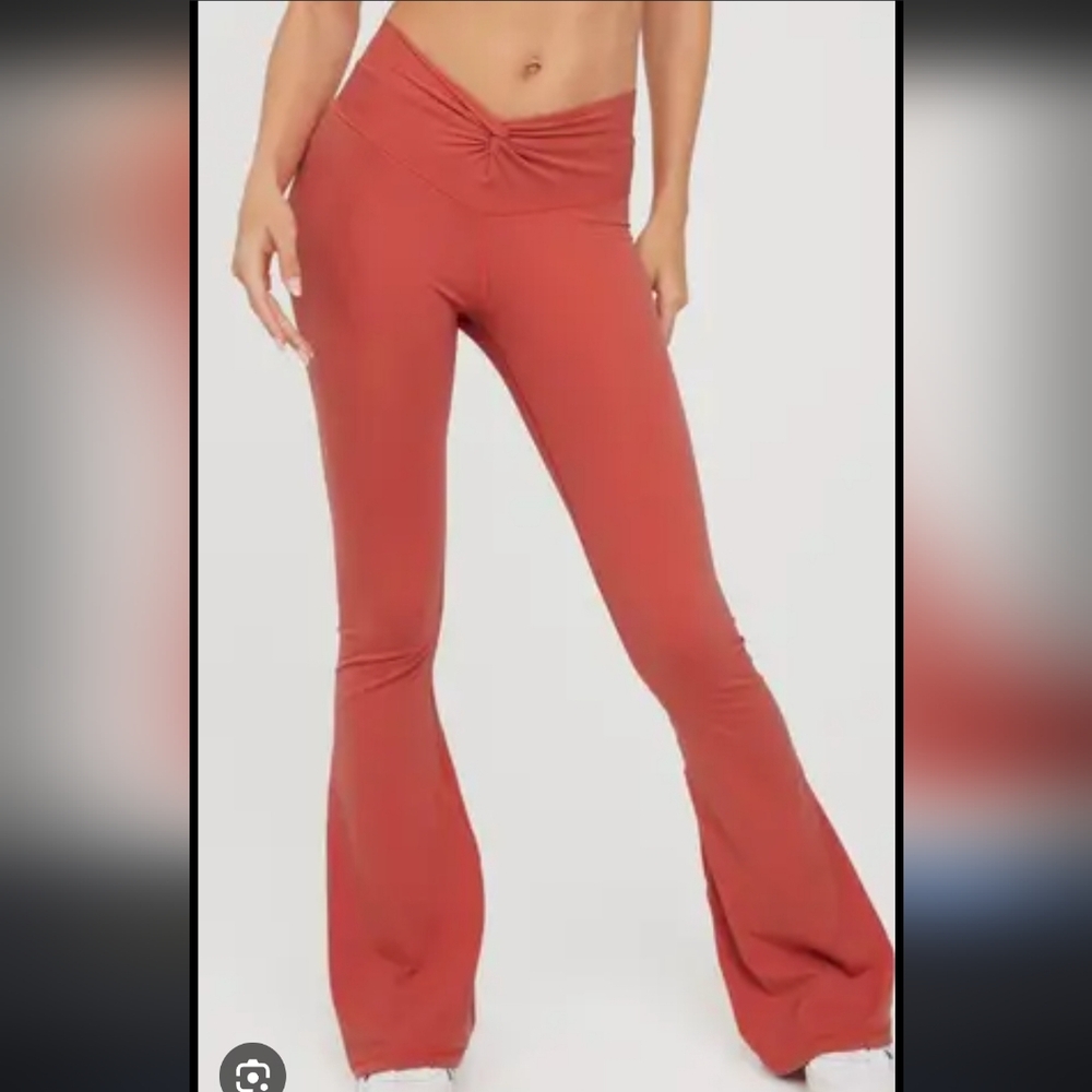 Offline By Aerie Size Medium Long Inseam Flare Orange V Waist Leggings